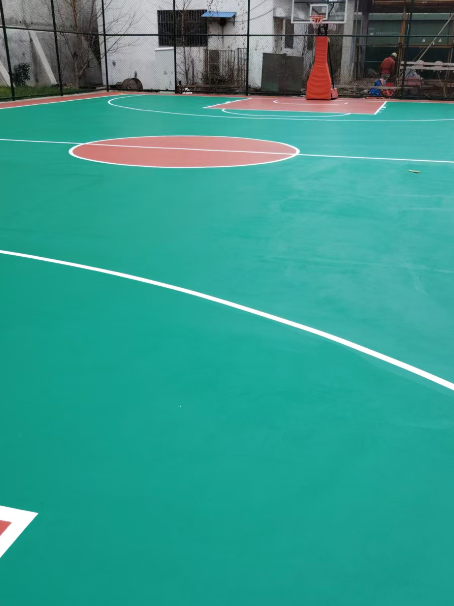 淮北 球场长期使用易出现地面开裂